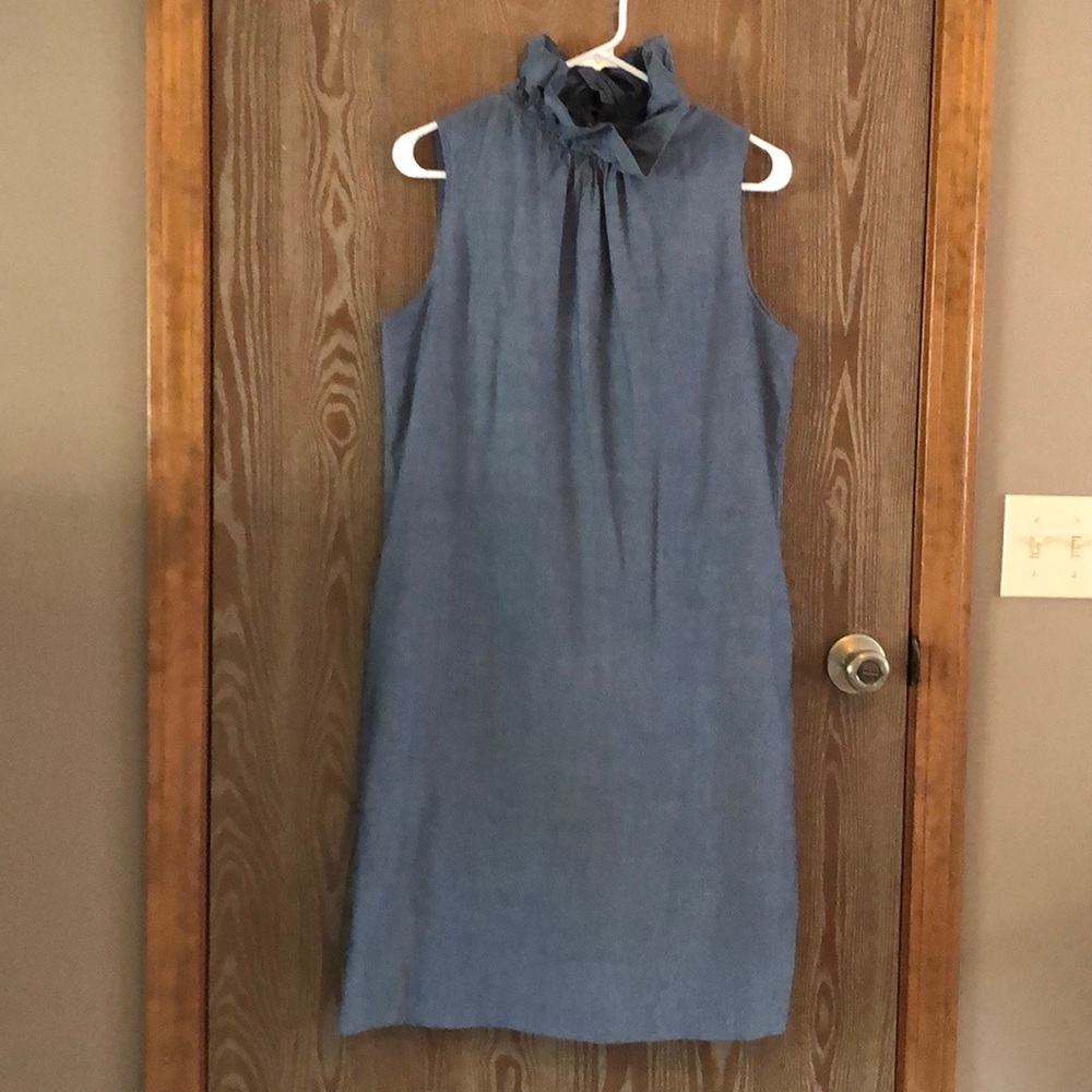 Banana Republic Chambray Dress, size 6